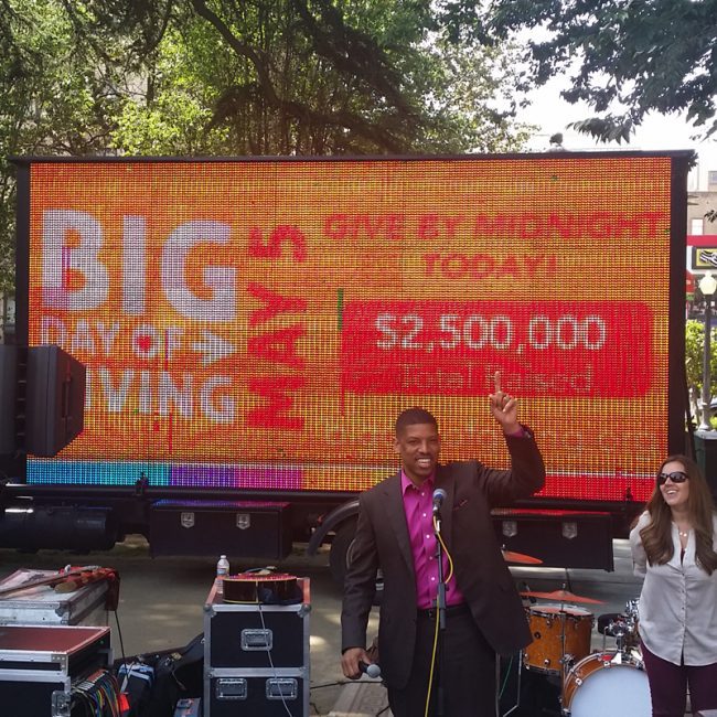 Sacramento-Mayor-Kevin-Johnson-Big-Day-of-Giving